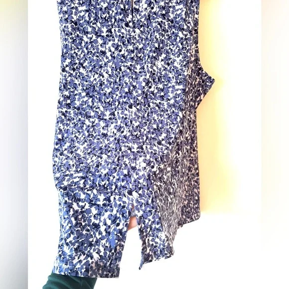 CHAUS Sleeveless Floral/Abstract Print Blouse - Picture 6 of 7